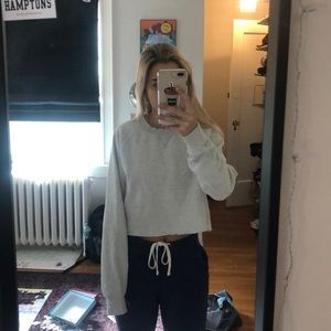 Cropped sweatshirt